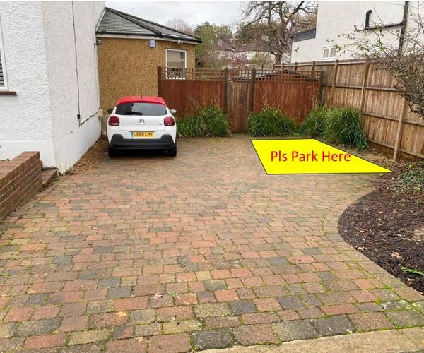 Ultra convenient parking space