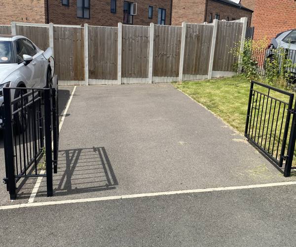 Parking on Tunstall Street, M11