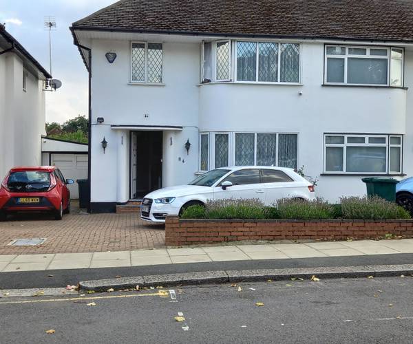 Parking on St. Margarets Road, HA8