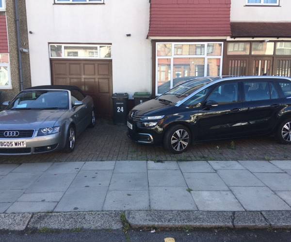 Parking on New Road, N22