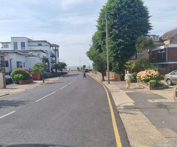 Crowstone Avenue, SS0