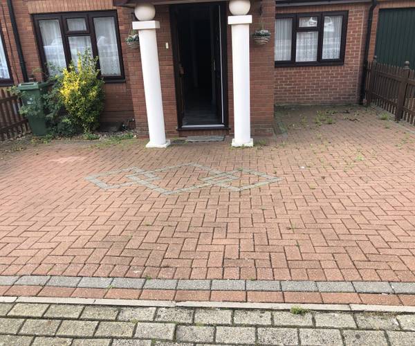 Parking on Forrabury Avenue, MK13