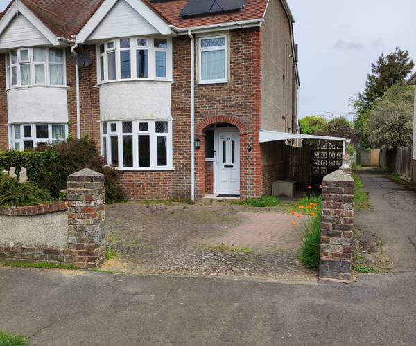 Parking on Cornwall Road, BN17