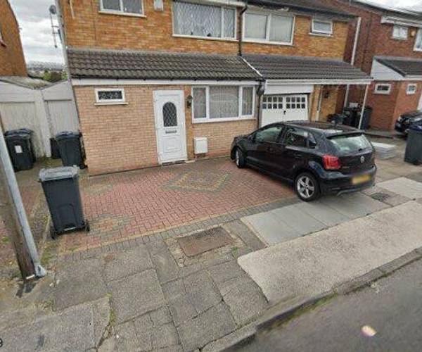 Parking on Townley Gardens, B6