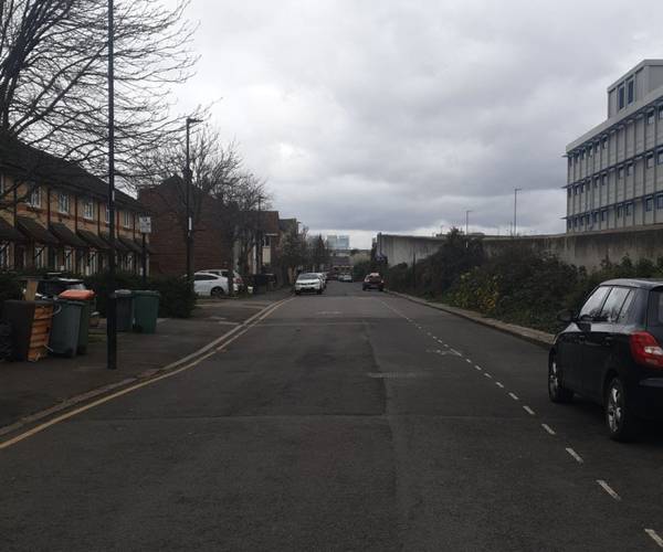 Parking on Newland Street, E16