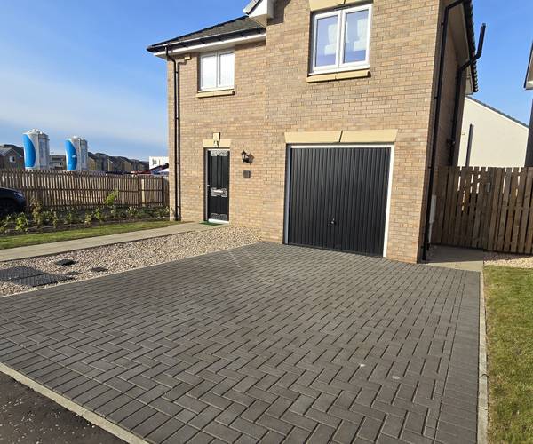 Parking on Berry Way, EH12
