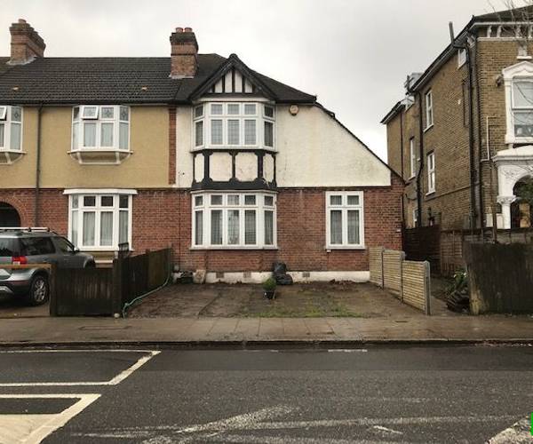Parking on Hither Green Lane, SE13