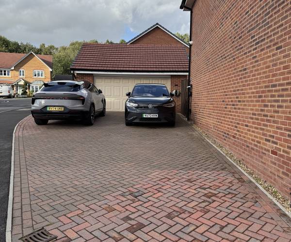 College Drive, BL6
