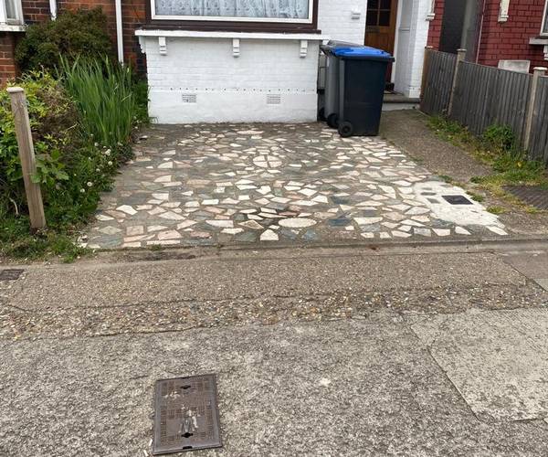Parking on Lancelot Road, HA0