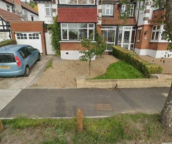 Parking on Stapenhill Road, HA0