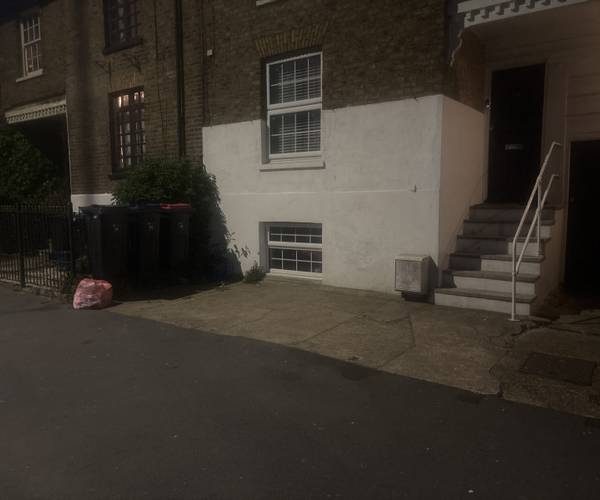 Parking on Eastern Esplanade, SS1