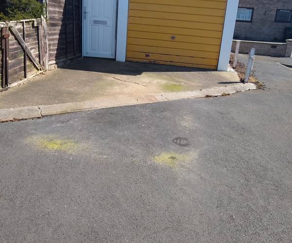 Parking on Marine Avenue, LN12