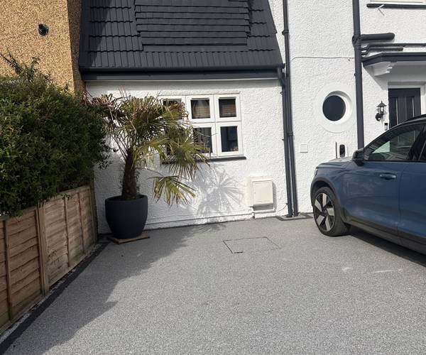Hill Crescent, KT5