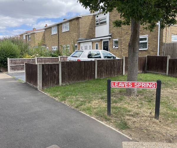 Valley Way, SG2
