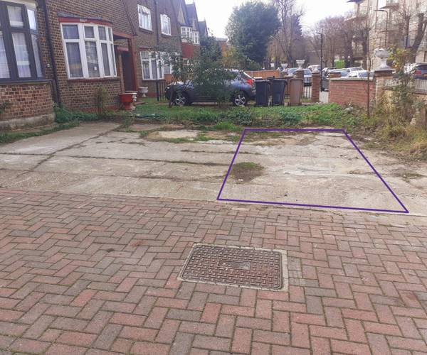 Parking on Woodberry Grove, N4