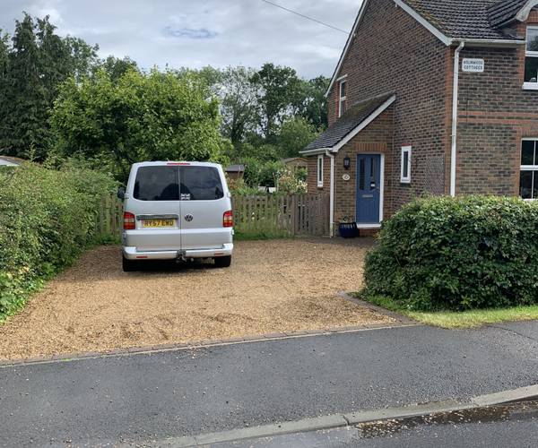 Glovers Road, RH6