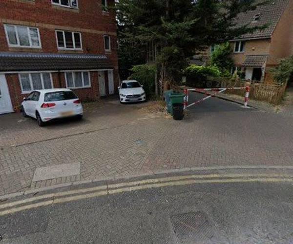 Parking space on Bunning Way, N7