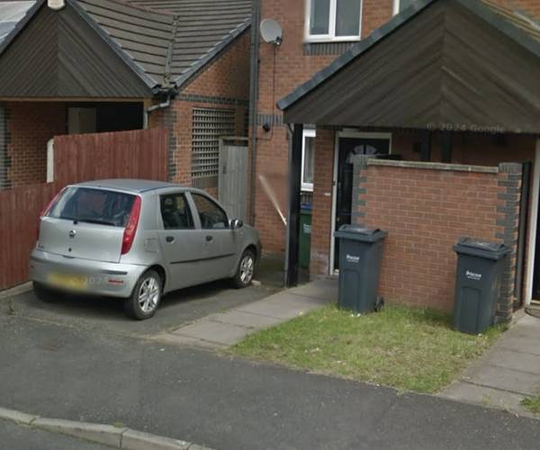 Laurel Drive, B66