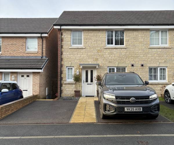Parking on Scotts Road, SA1
