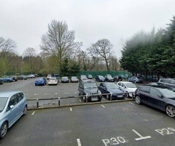 Parking on Tedder Close, UB10