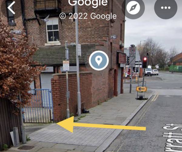 Parking on Oldham Road, M4