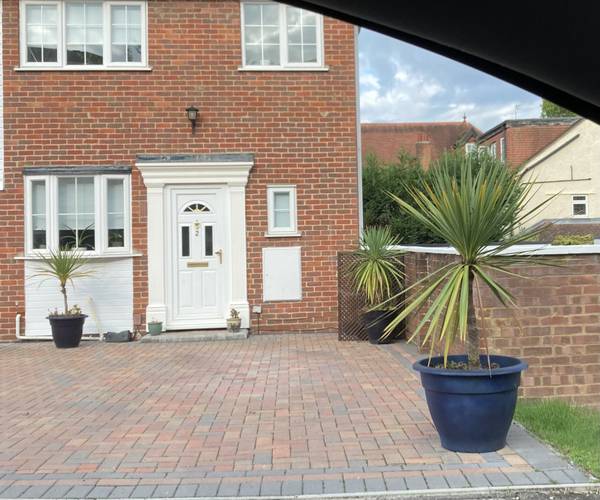 Parking on Freshwood Way, SM6