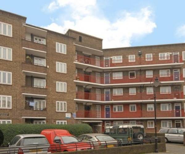 Parking on Tennis Street, SE1