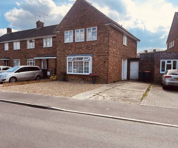 Parking on Deerswood Road, RH11