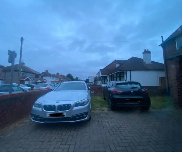 Parking on Doghurst Avenue, UB3