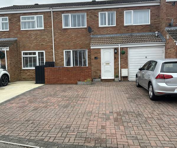 Parking on Kennedy Close, OX4