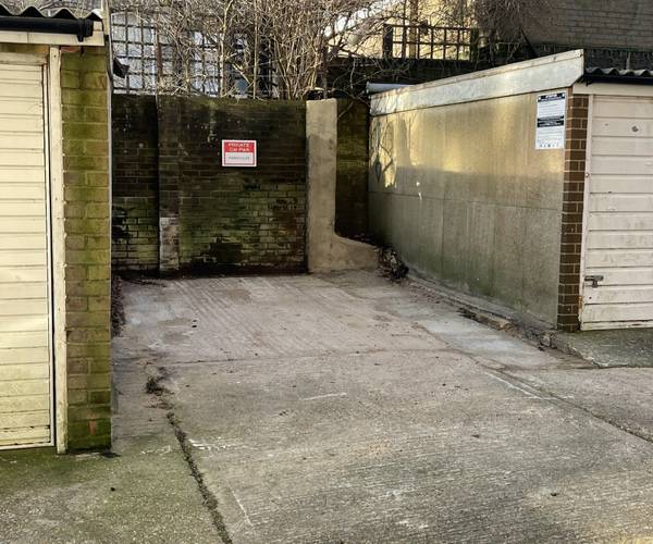 Parking on The Drive, BN3