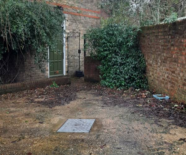 Parking on Milton Avenue, N6