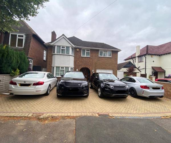 Parking on Cherry Orchard, UB7
