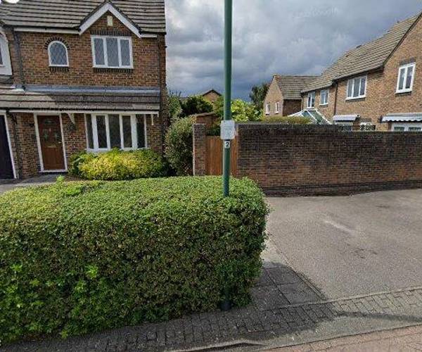 Parking on Chiddingstone Close, SM2