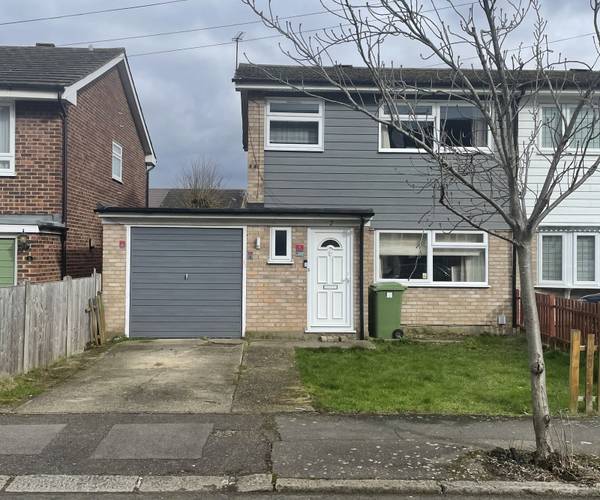 Parking on Ethelburga Road, RM3