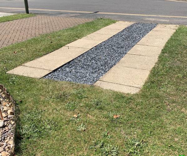 Parking on Denton Way, GU16