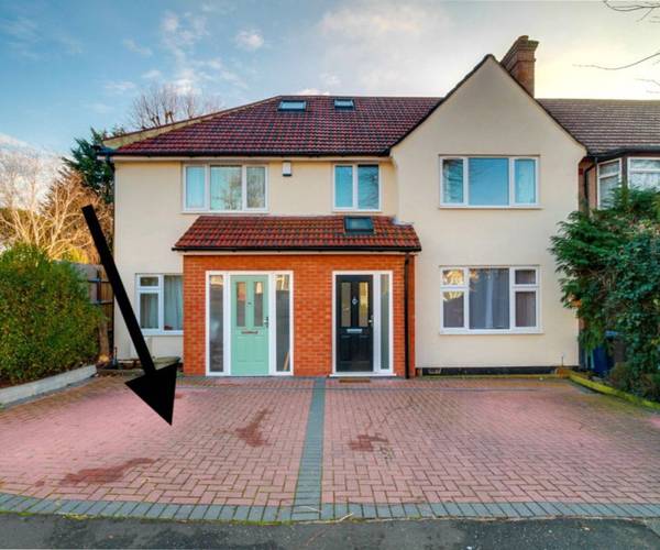 Sherwood Avenue, UB6