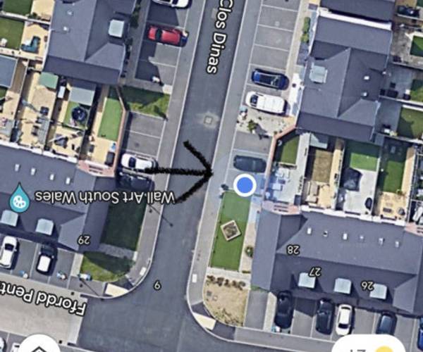 Parking on Ffordd Pentre, CF62