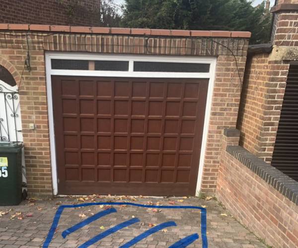 Parking on Belmont Avenue, EN4