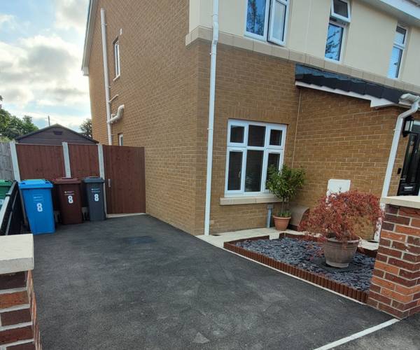 Cornfield Drive, M22