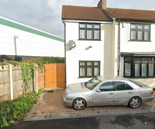 Parking on Burnham Road, RM7