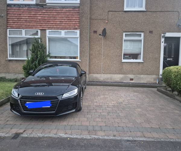 Carrick Knowe Place, EH12
