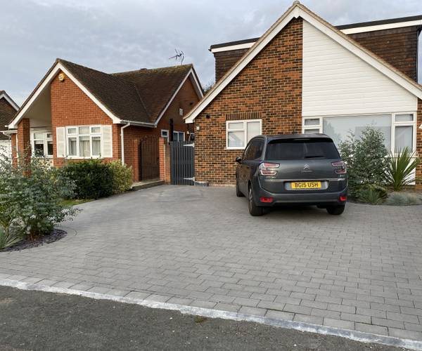 Parking on The Orchards, CM16