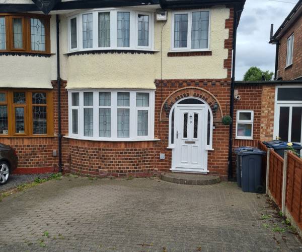 Parking on Willclare Road, B26