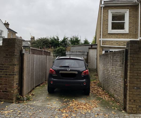 Parking on Orchard Road, KT1