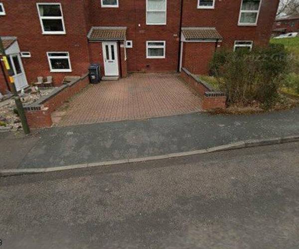 Parking on Holders Gardens, B13