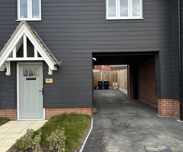 Crocus Drive, CM22
