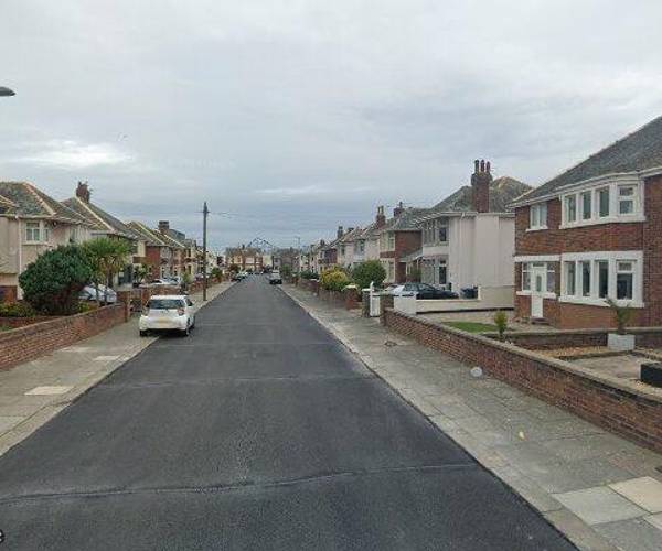 Parking on Bentinck Avenue, FY4