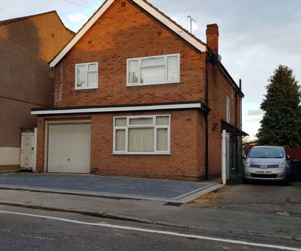 Parking on Cardiff Road, WD18