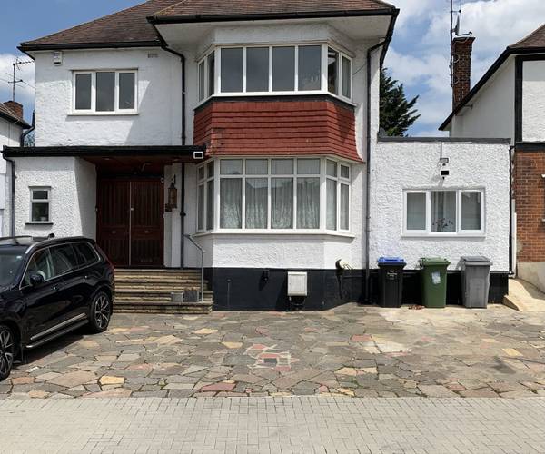 Parking on Grendon Gardens, HA9